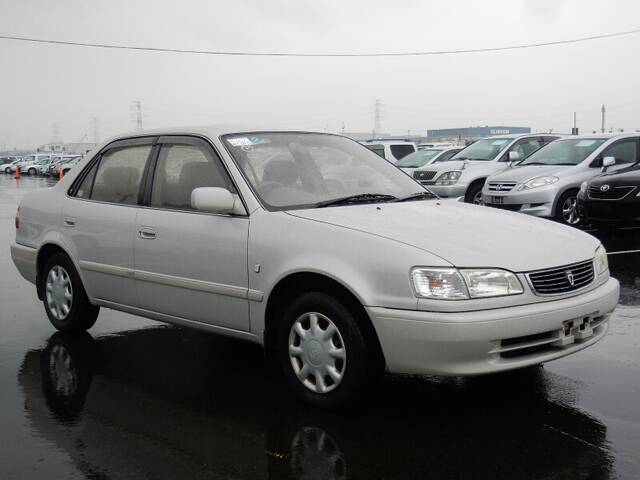 TOYOTA COROLLA SE SALOON L SELECTION