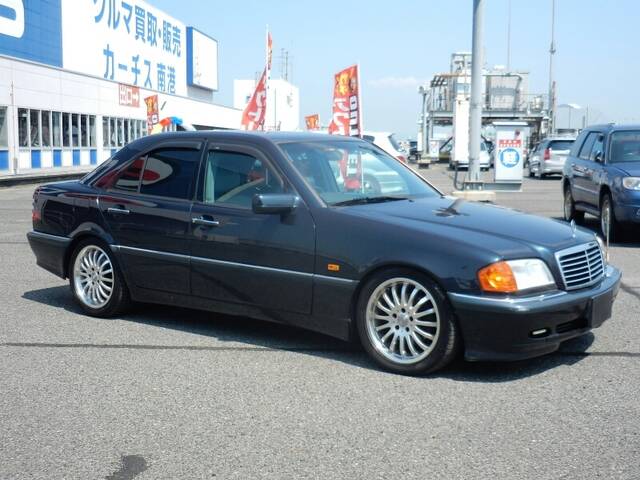 MERCEDES BENZ C240 (C CLASS)