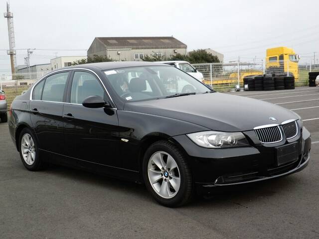 BMW 323i (3 SERIES)