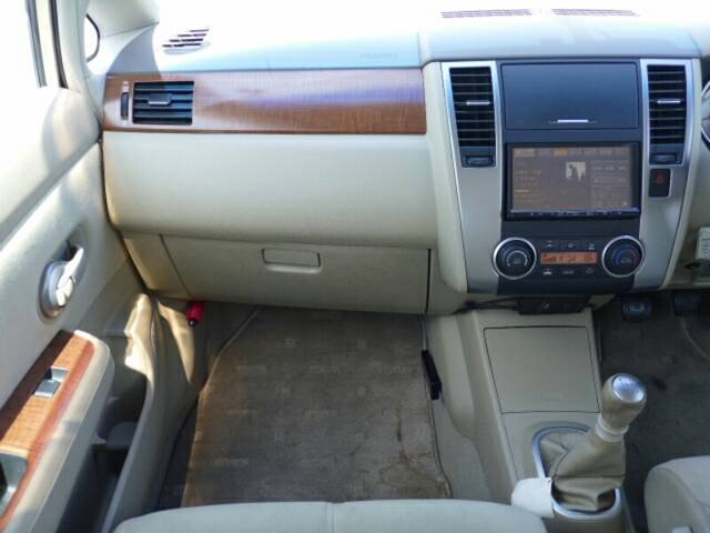 2008 Nissan Tiida Latio Manual Luxurious Gold In Color