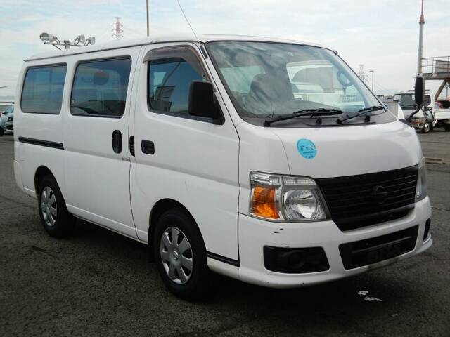 NISSAN CARAVAN VAN (URVAN)