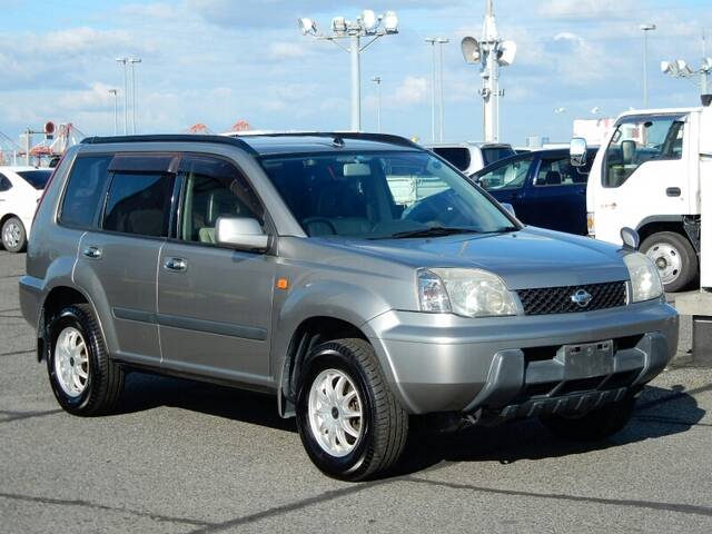 NISSAN X-TRAIL S