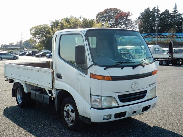 TOYOTA DYNA