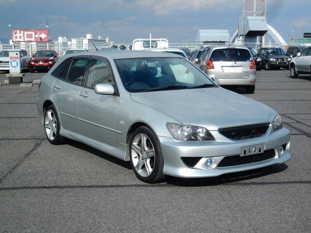 2004 Toyota Altezza Gita 6 Disc Cd Changers After Market Grill