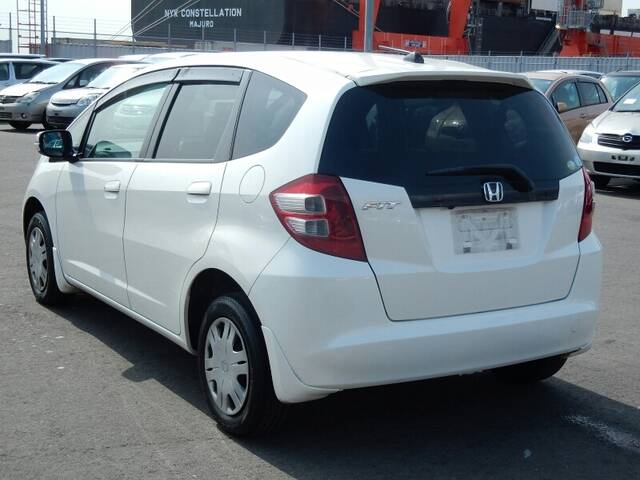 2010 Honda Fit Jazz Easy Drive Good Fuel Consumption 24 5