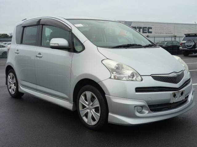 TOYOTA RACTIS X L PACKAGE