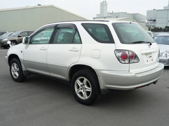 2001 Toyota Harrier Lexus Rx300 2 4l Engine Luxury Car Same As Lexus Rx Ref No 0100029931 Used Cars For Sale Picknbuy24 Com