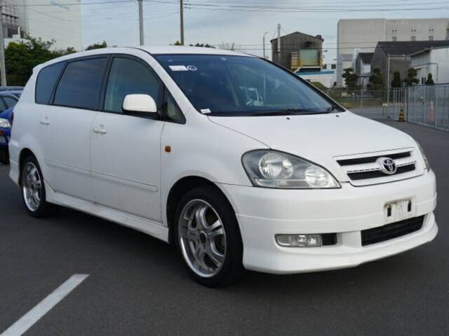 TOYOTA IPSUM (PICNIC) 240S
