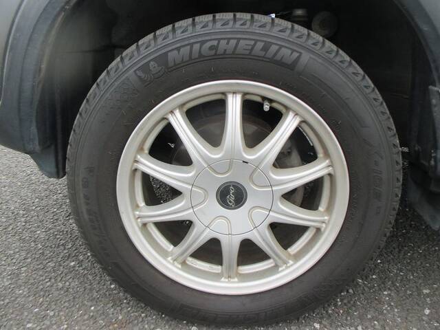 2003 Honda Cr V 4wd Back Spare Tire The Tire Still
