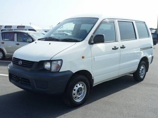 toyota liteace van