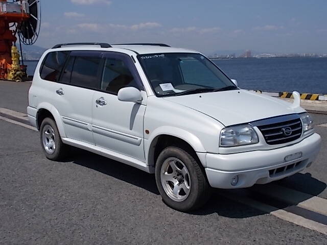 SUZUKI GRAND ESCUDO