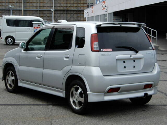 Suzuki swift 2003 spoiler