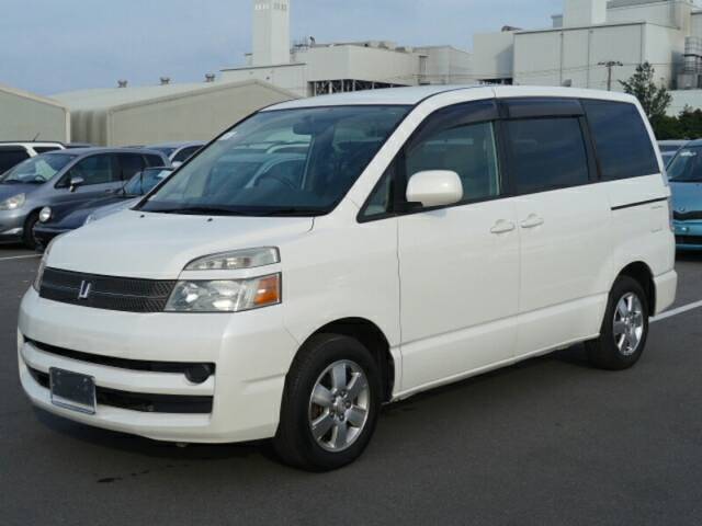 2005 Toyota Voxy Very Cheap Family Car With Less Than Us