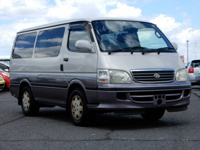 2002 Toyota Hiace Wagon Nice And Neat In The Outside