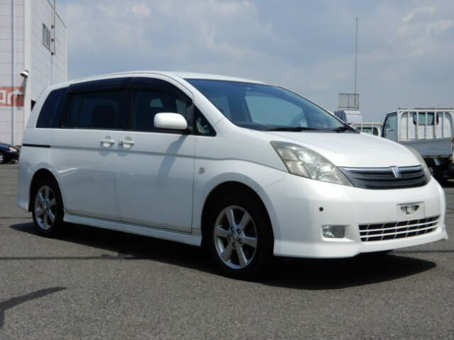2005 TOYOTA ISIS - Please enjoy the top grade. Ref No.0100030936 Used Cars for S