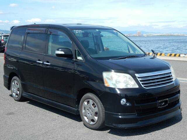 TOYOTA NOAH X LIMITED