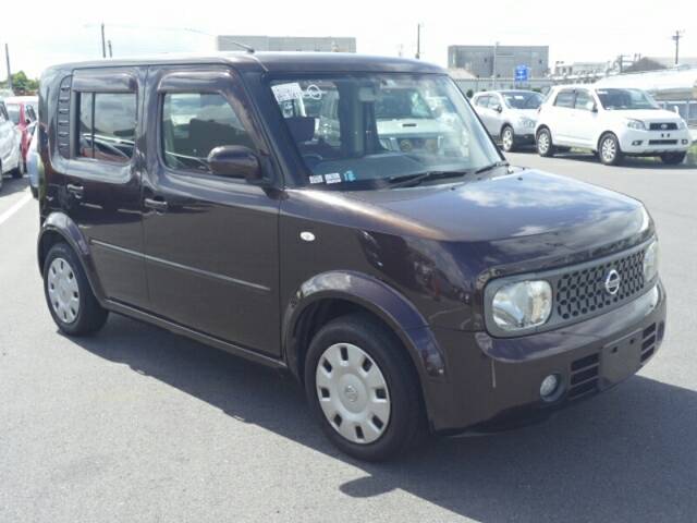 2008 Nissan Cube A Car With A Red Brown Interior Is Popular