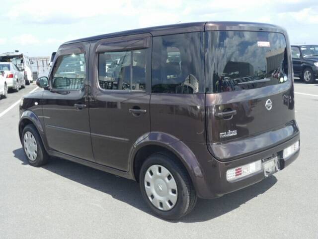 2008 Nissan Cube A Car With A Red Brown Interior Is Popular