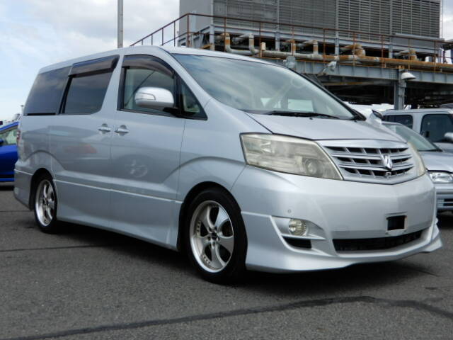 Toyota alphard 2005 года