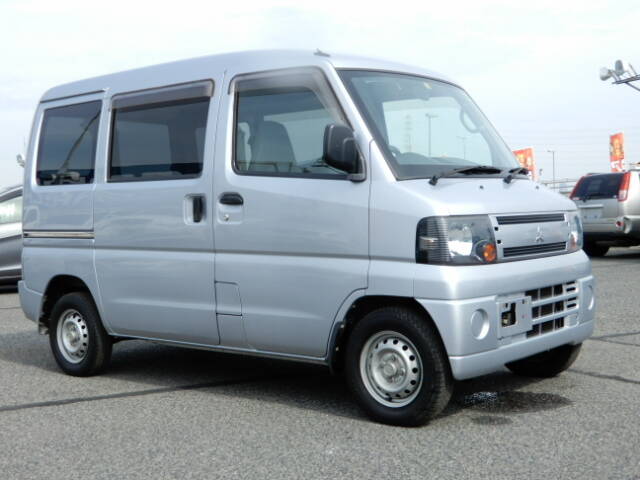 mitsubishi vans for sale