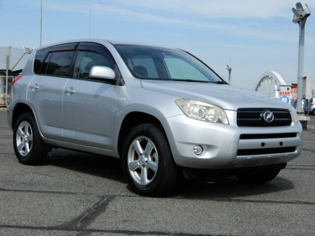 TOYOTA RAV4 G