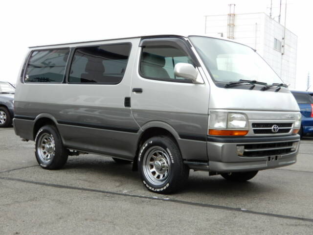 TOYOTA HIACE VAN SUPER GL