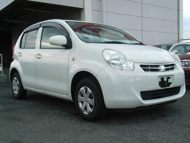 TOYOTA PASSO X