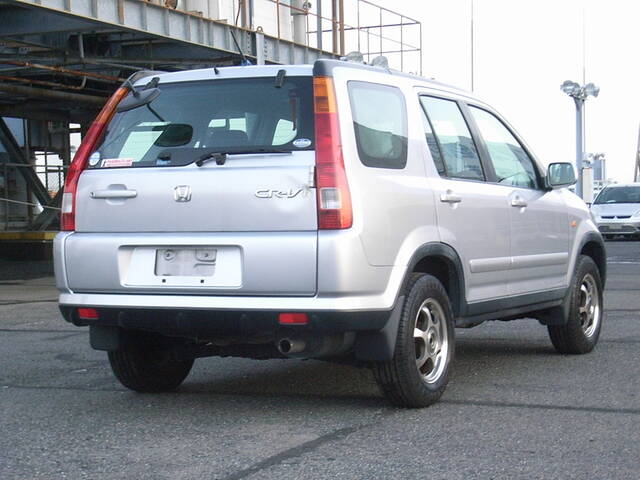 Cr V