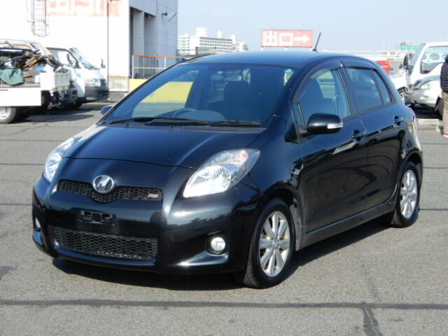 Toyota vitz 2009