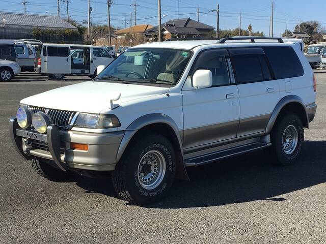 1997 Mitsubishi Challenger Montero Sports After Market