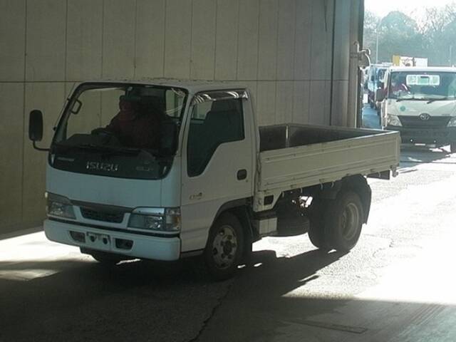 Isuzu elf 2003