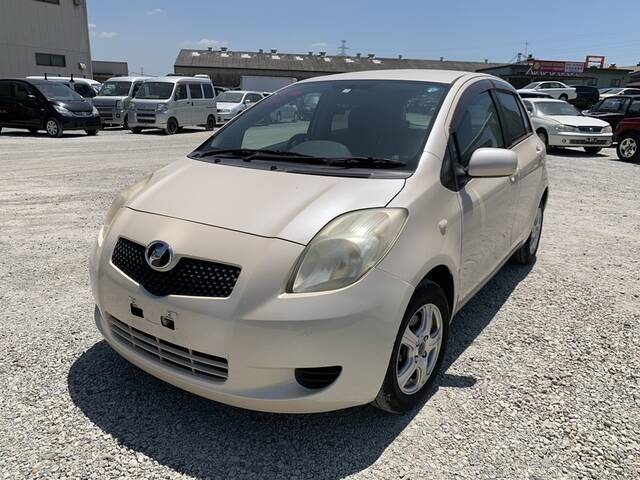 TOYOTA VITZ (YARIS) F