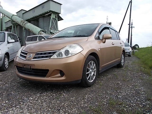 NISSAN TIIDA 15M