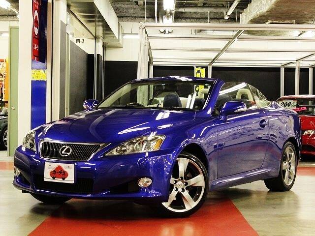 LEXUS IS