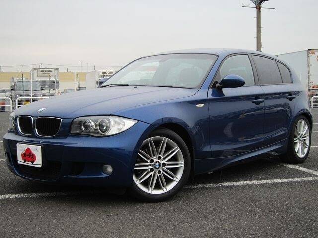 BMW 120i (1 SERIES)