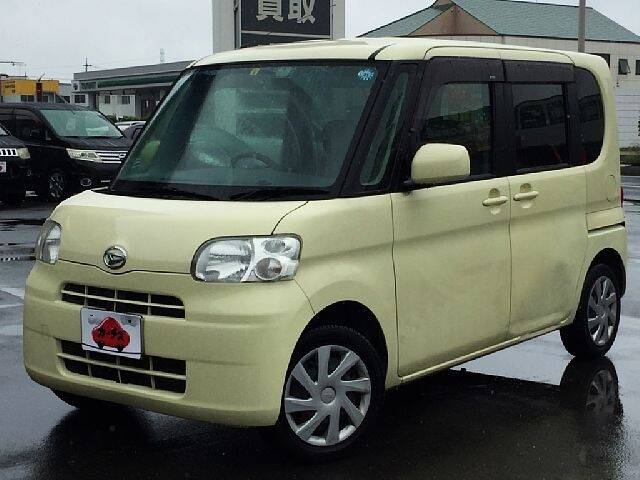 Daihatsu tanto 2011