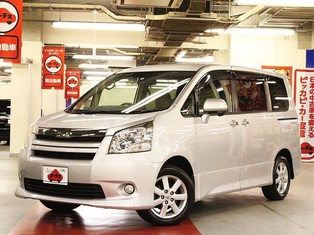 Toyota noah 2009