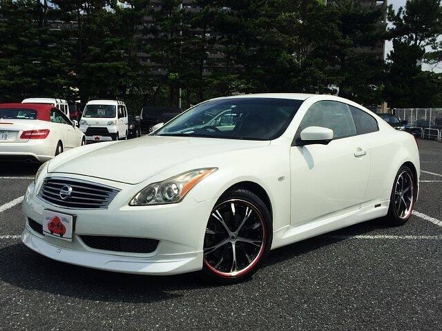 NISSAN SKYLINE