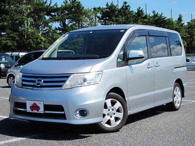 NISSAN SERENA HIGHWAYSTAR V SELECTION