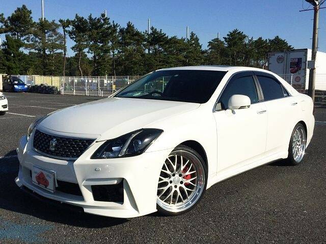 TOYOTA CROWN ATHLETE