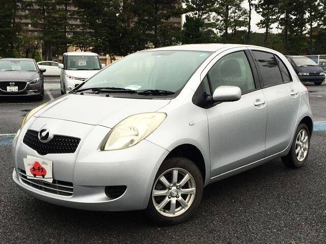 TOYOTA VITZ (YARIS) F