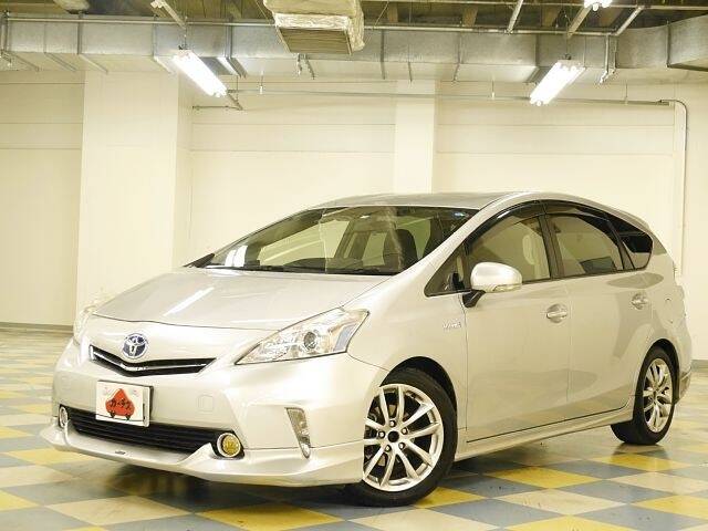 TOYOTA PRIUS α