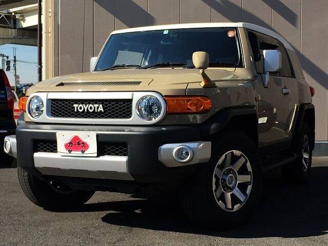 TOYOTA FJ CRUISER