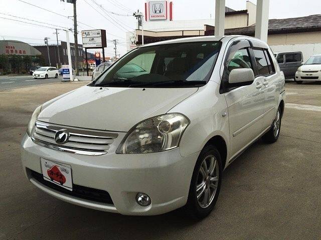 Toyota raum 2008