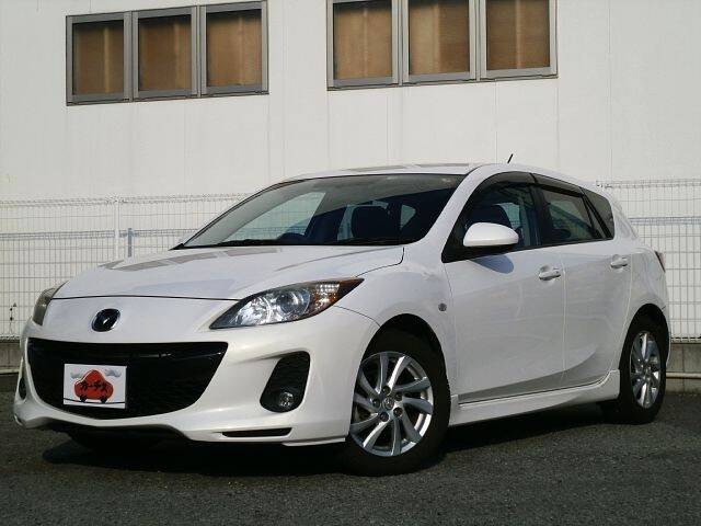 Mazda axela 2011