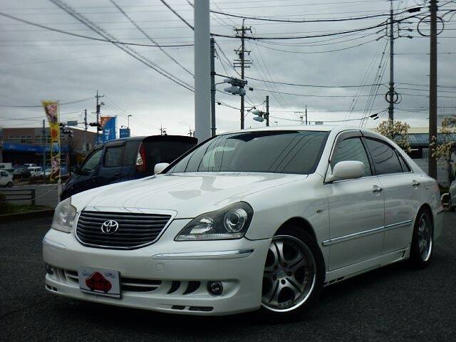 Toyota crown majesta 2005