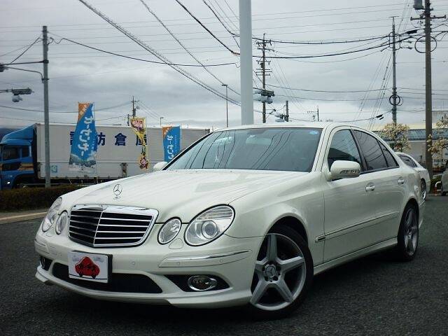 MERCEDES BENZ E300 (E CLASS)