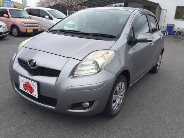 TOYOTA VITZ (YARIS)