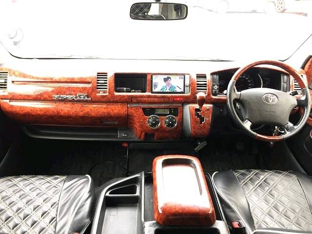 Dashboard Of Toyota Hiace Model 2011 2011 TOYOTA HIACE VAN