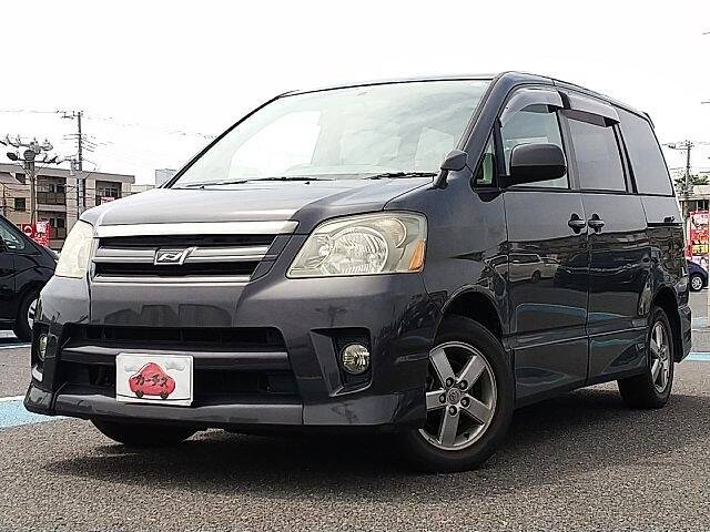 Toyota noah 2005